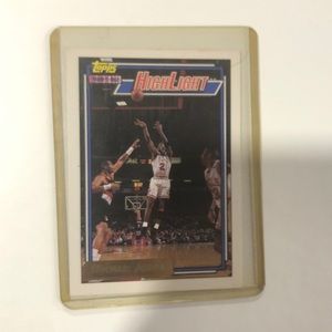 1992 Topps MICHAEL JORDAN 'HIGHLIGHT' #3